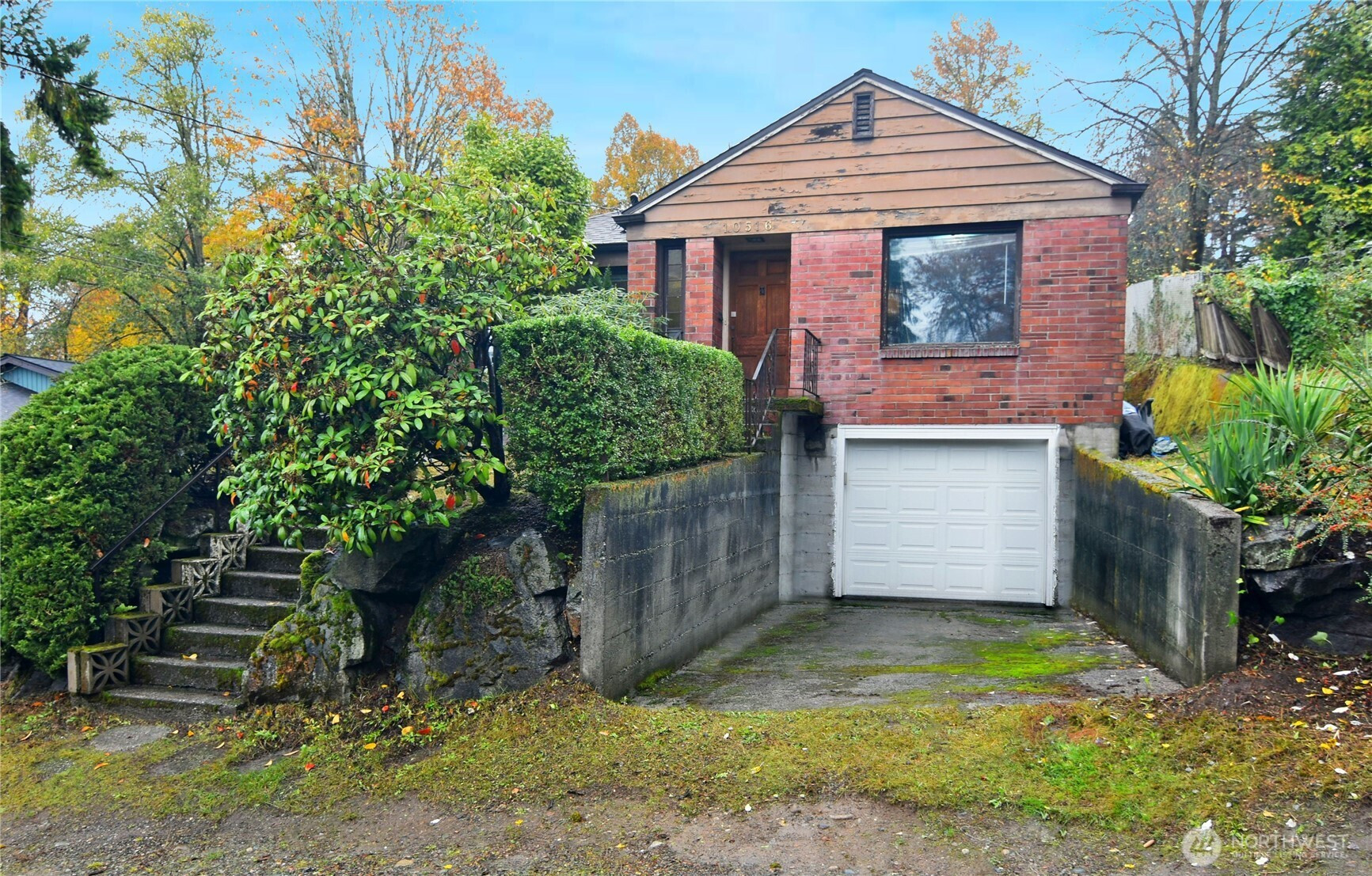 10516 9th Avenue NE, Seattle, WA 98125