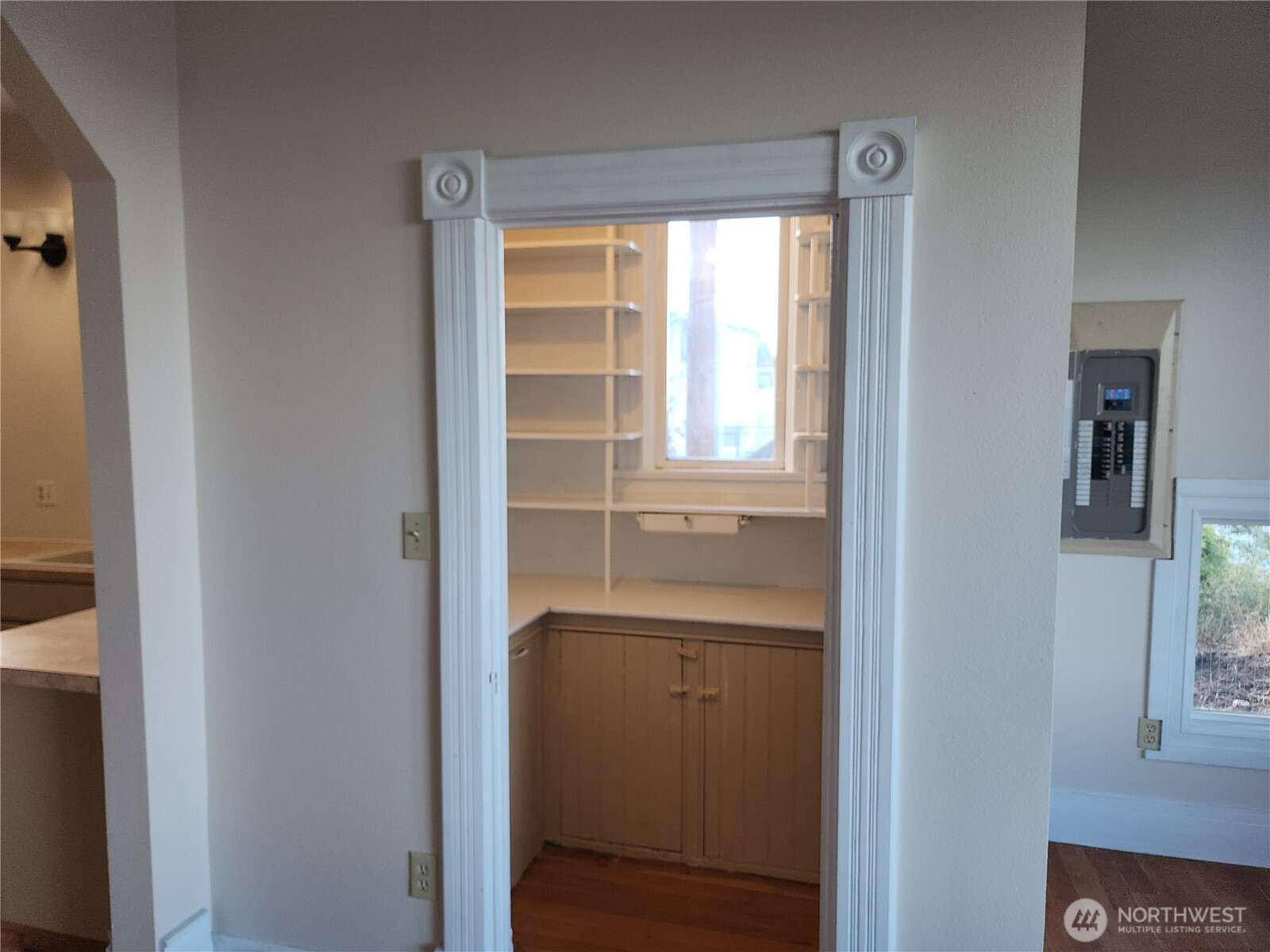 719 Caroline St, Port Angeles, WA 98362