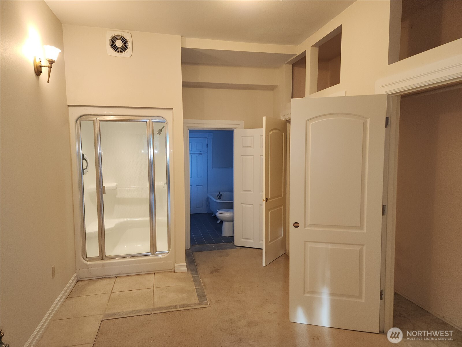 719 Caroline St, Port Angeles, WA 98362