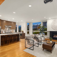 1002 5th Avenue N, Seattle, WA 98109