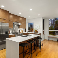 1002 5th Avenue N, Seattle, WA 98109