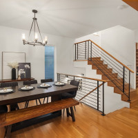 1002 5th Avenue N, Seattle, WA 98109