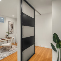 1002 5th Avenue N, Seattle, WA 98109