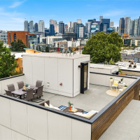 1002 5th Avenue N, Seattle, WA 98109