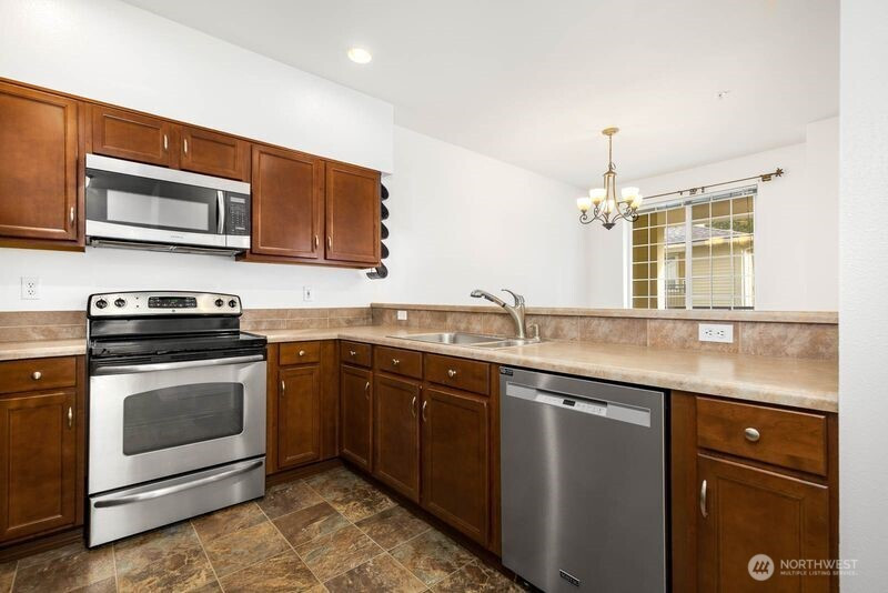 1800 NE 40th Street, Renton, WA 98056