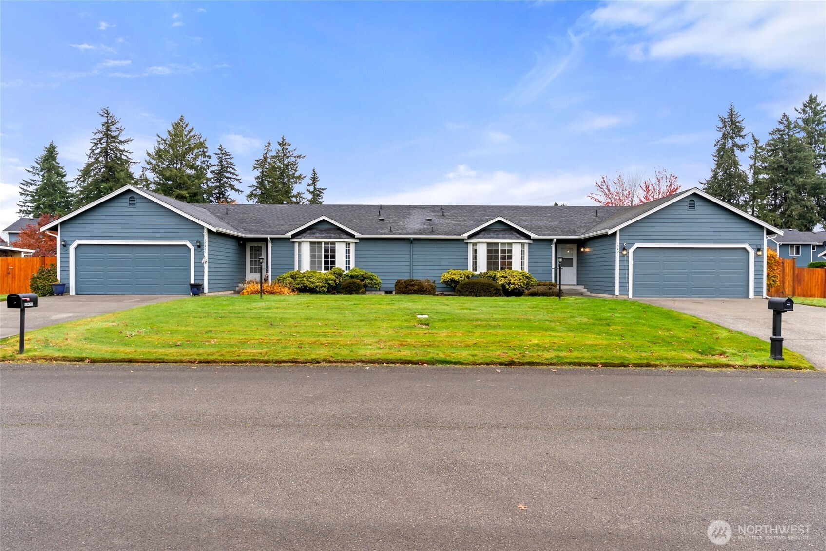 15421 8th Avenue Ct E, Tacoma, WA 98445