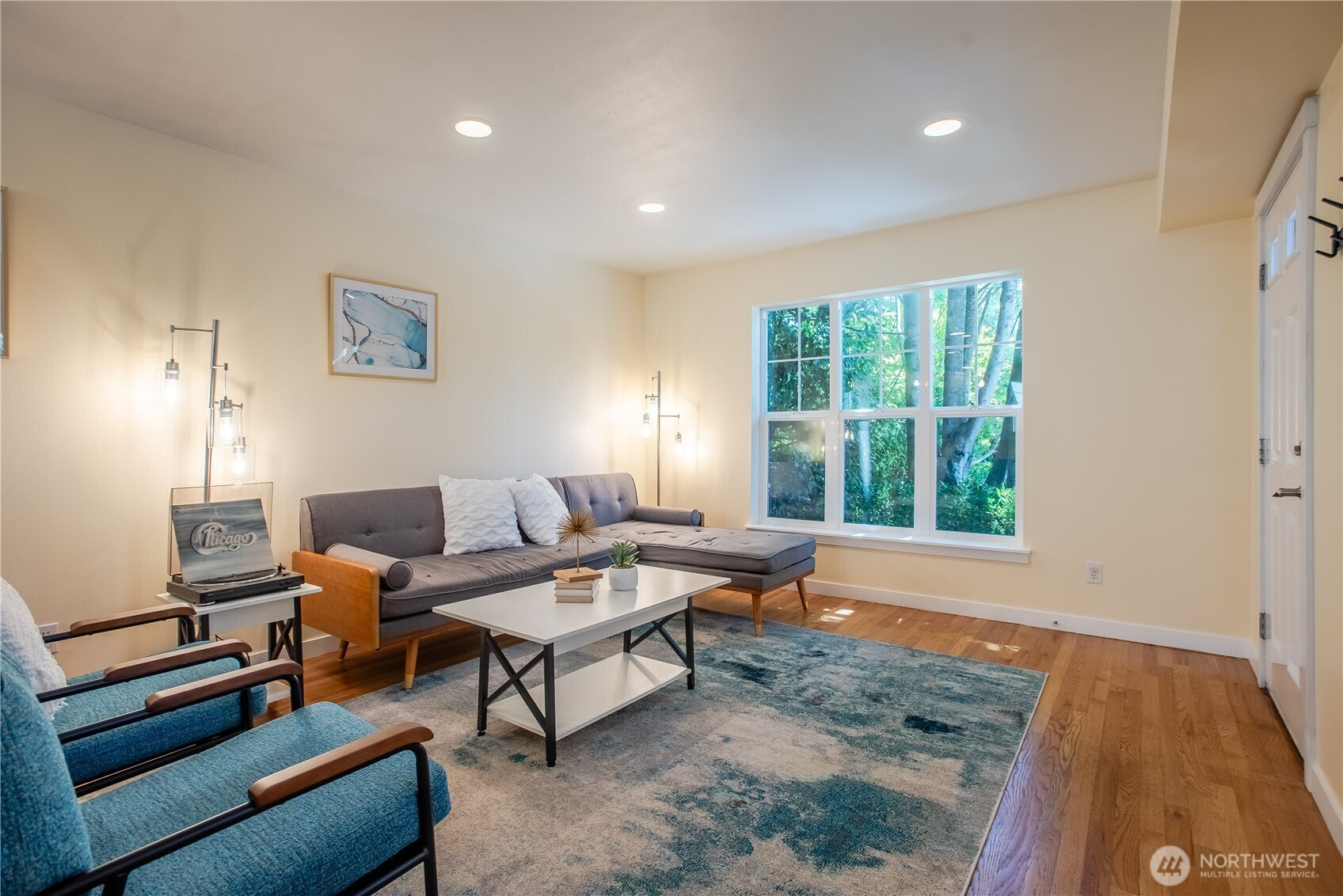 118 N 104th Street, Seattle, WA 98133