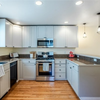 118 N 104th Street, Seattle, WA 98133