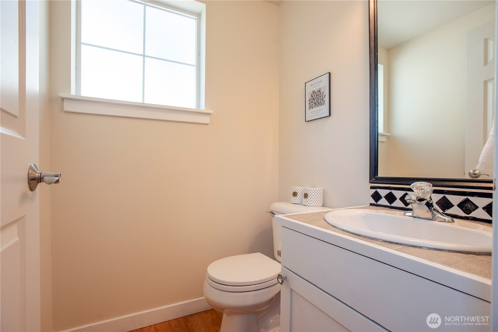 118 N 104th Street, Seattle, WA 98133