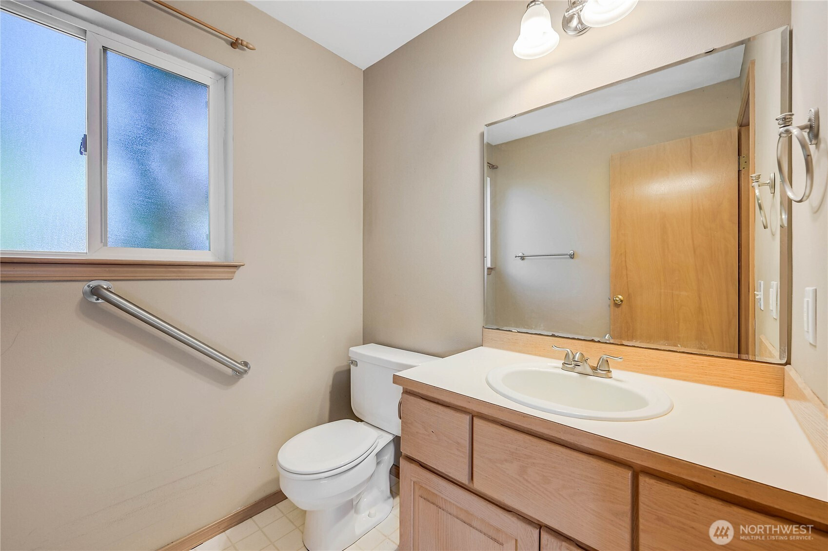 26239 Tuckerman Avenue NE, Kingston, WA 98346