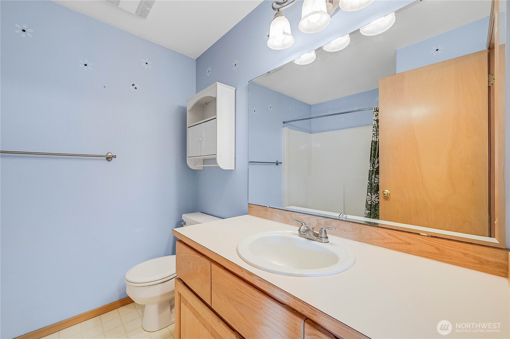 26239 Tuckerman Avenue NE, Kingston, WA 98346