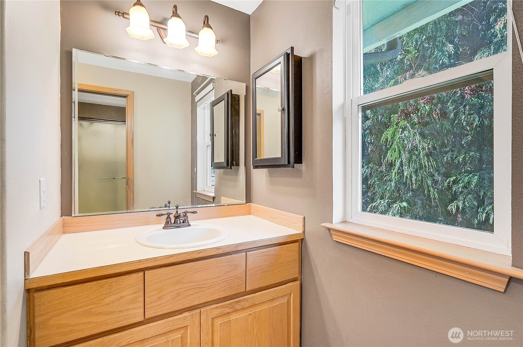 26239 Tuckerman Avenue NE, Kingston, WA 98346