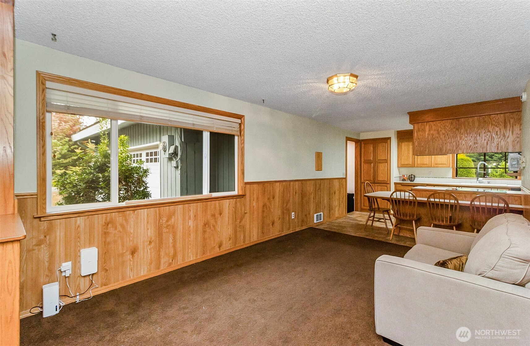 15729 Larch Way, Lynnwood, WA 98087