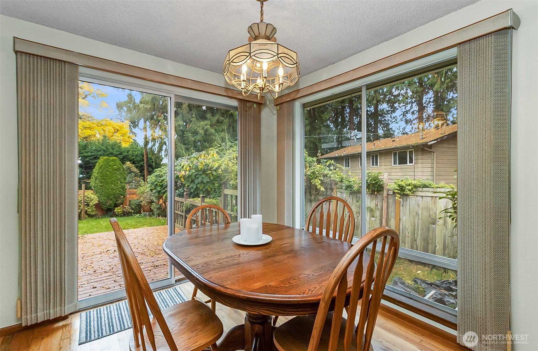 15729 Larch Way, Lynnwood, WA 98087