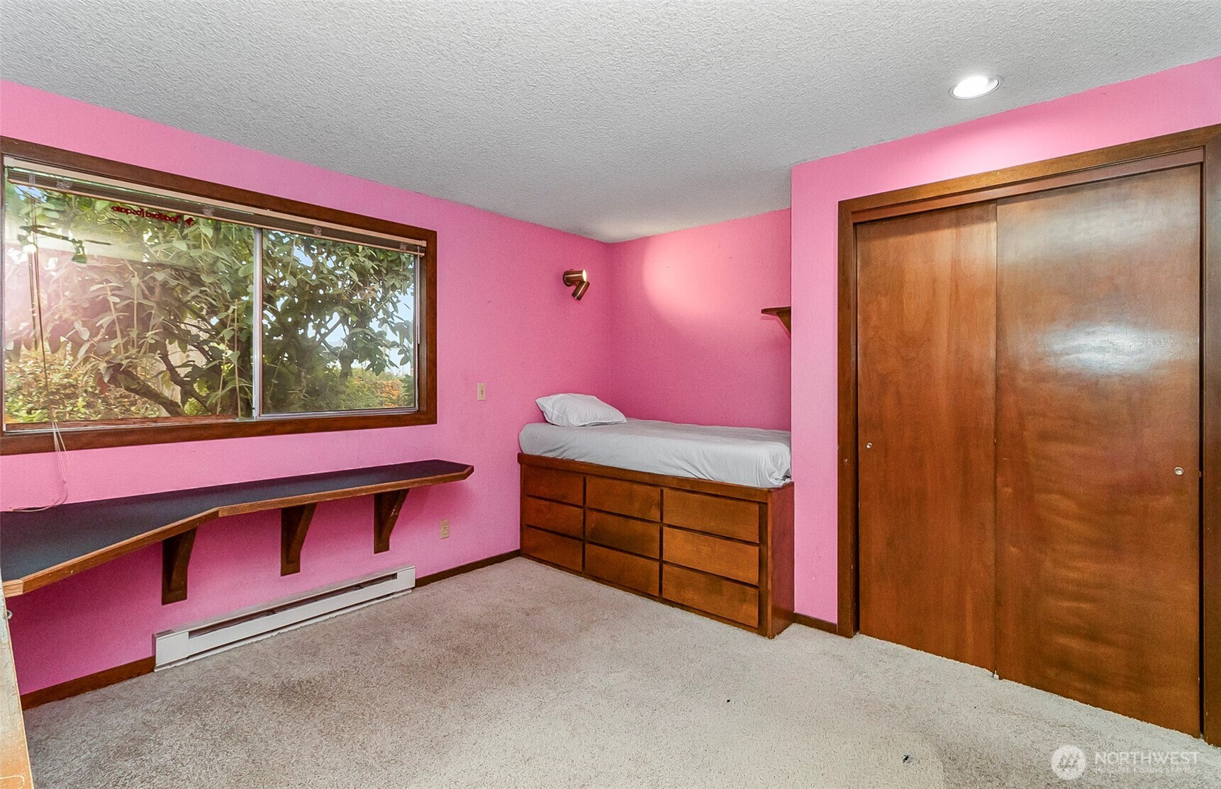 15729 Larch Way, Lynnwood, WA 98087