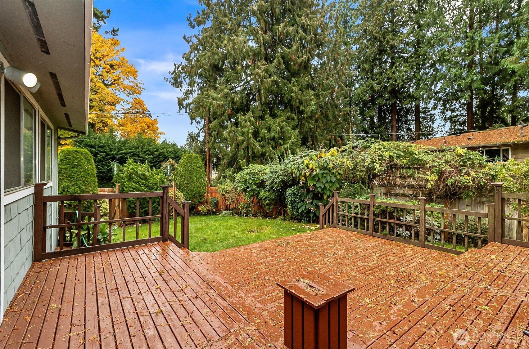 15729 Larch Way, Lynnwood, WA 98087