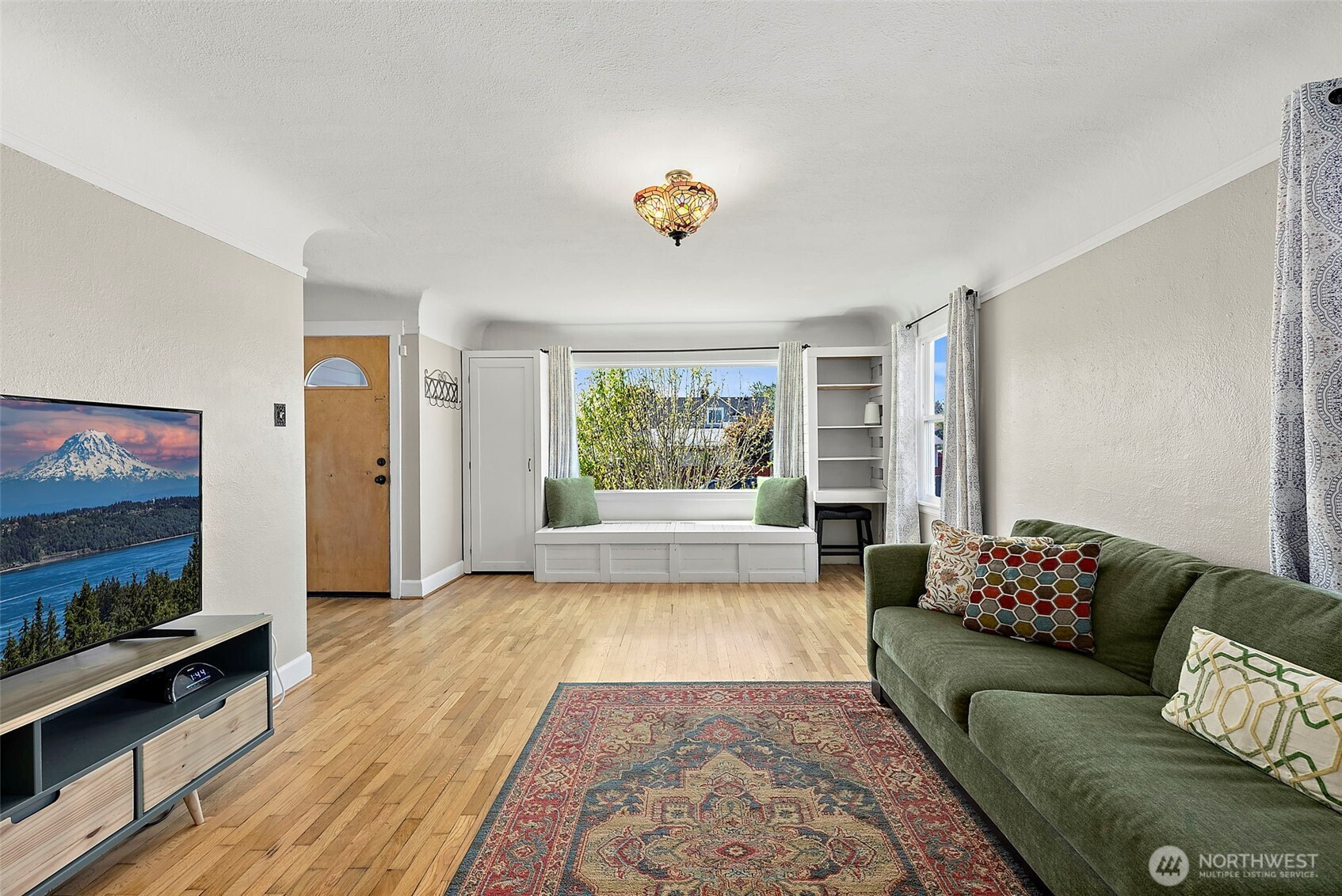 6329 S J Street, Tacoma, WA 98408