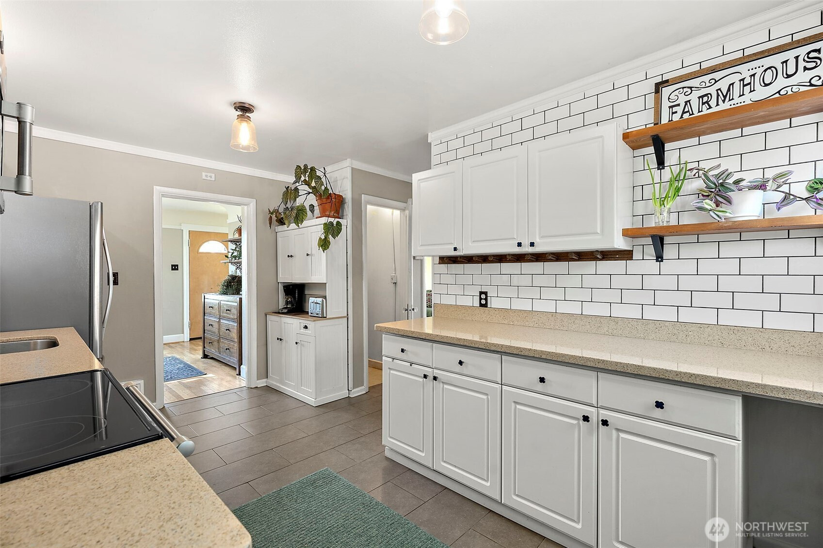 6329 S J Street, Tacoma, WA 98408