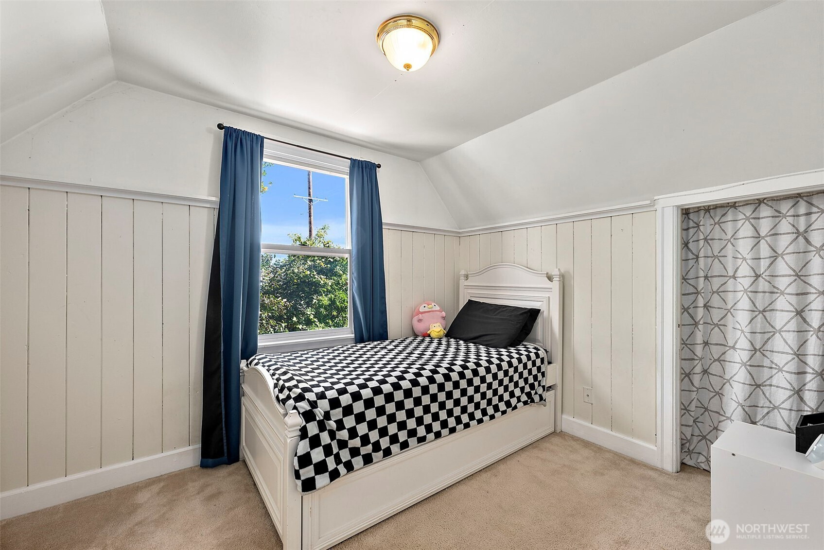 6329 S J Street, Tacoma, WA 98408