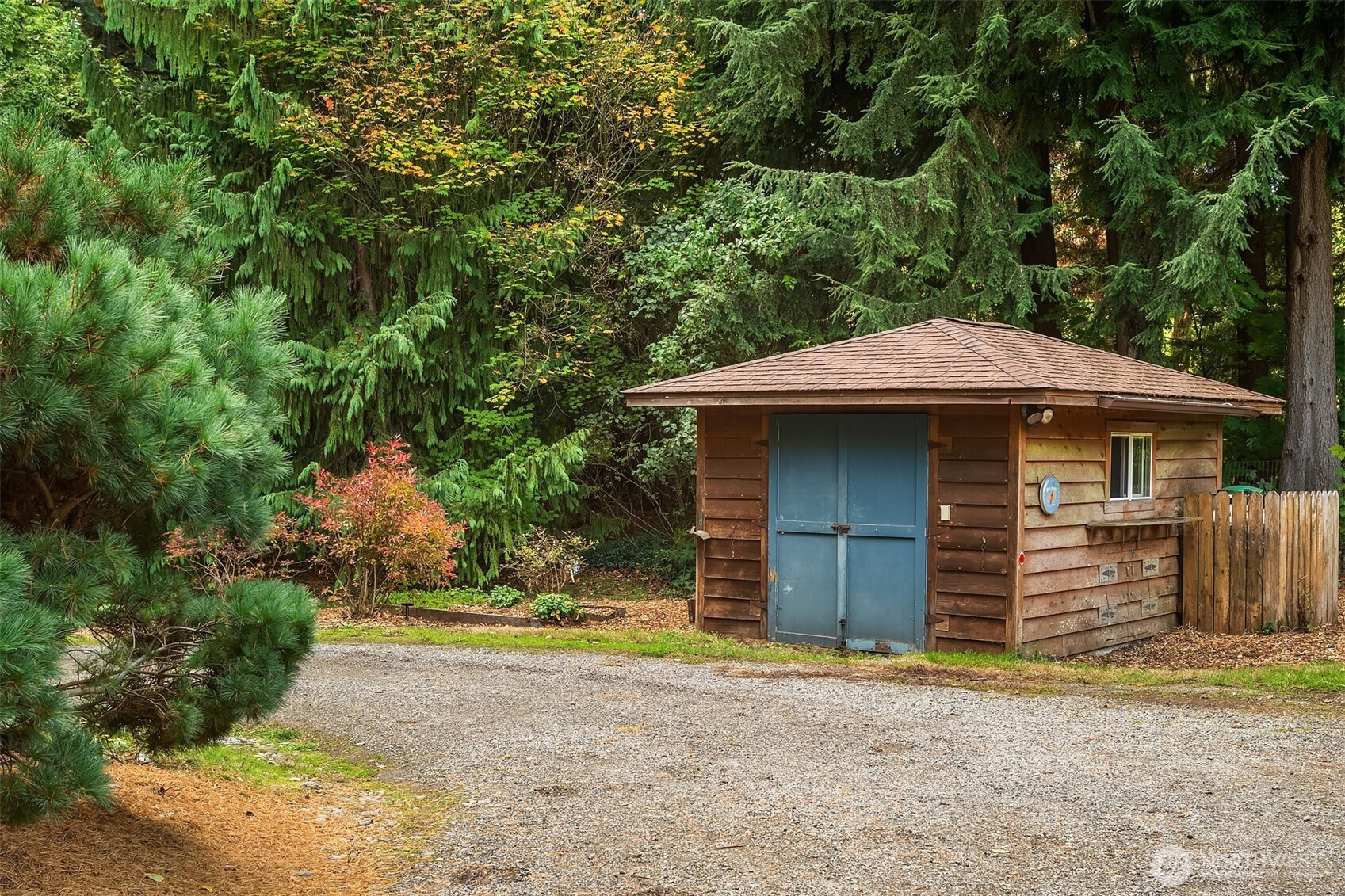 27407 94th Avenue SW, Vashon, WA 98070