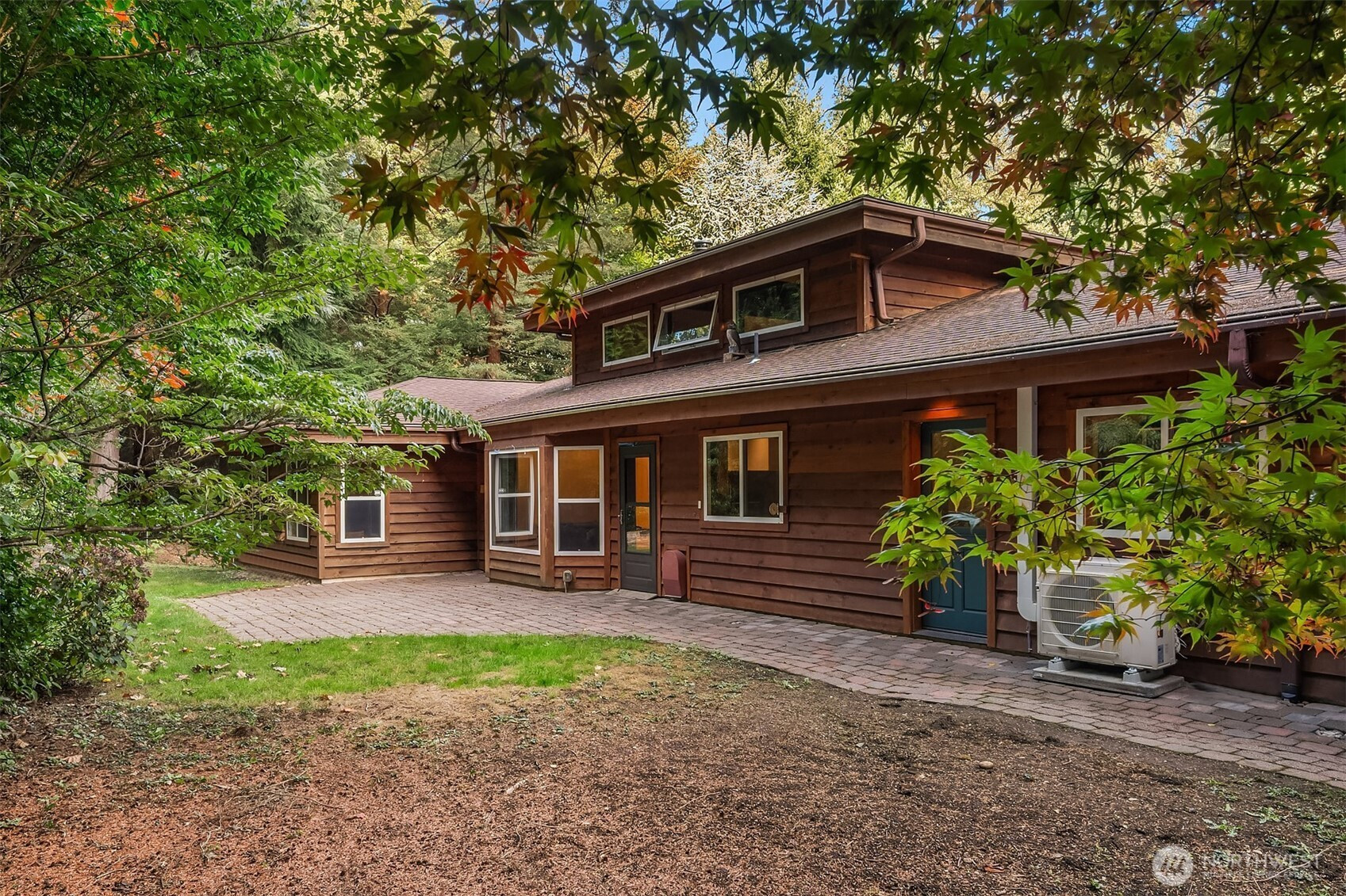 27407 94th Avenue SW, Vashon, WA 98070