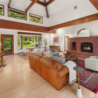 27407 94th Avenue SW, Vashon, WA 98070