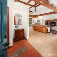 27407 94th Avenue SW, Vashon, WA 98070