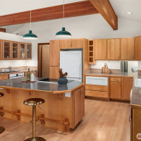 27407 94th Avenue SW, Vashon, WA 98070