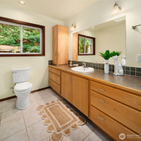 27407 94th Avenue SW, Vashon, WA 98070