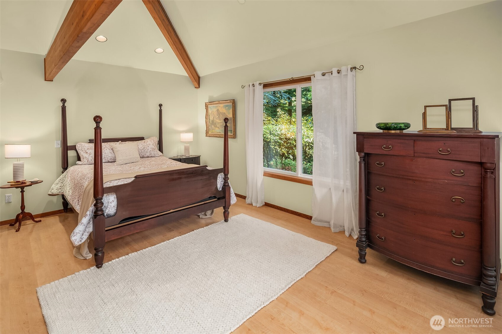 27407 94th Avenue SW, Vashon, WA 98070