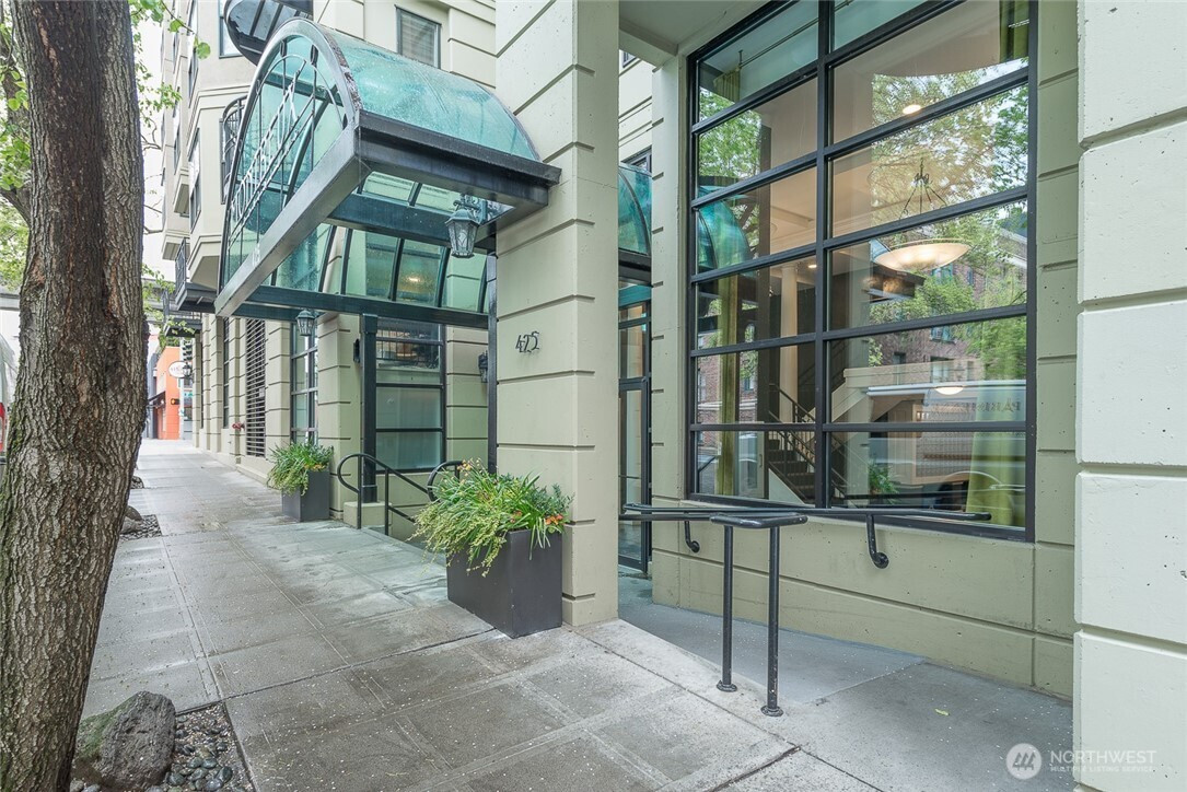 425 Vine Street, Seattle, WA 98121