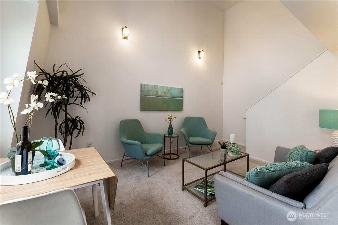 425 Vine Street, Seattle, WA 98121