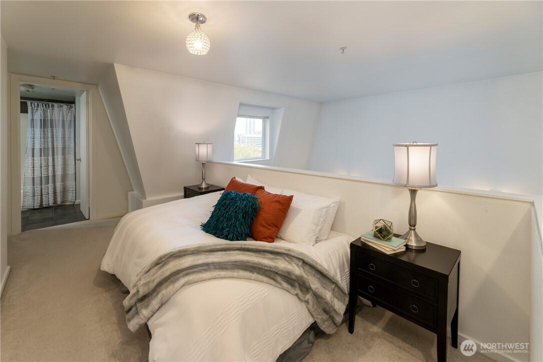 425 Vine Street, Seattle, WA 98121