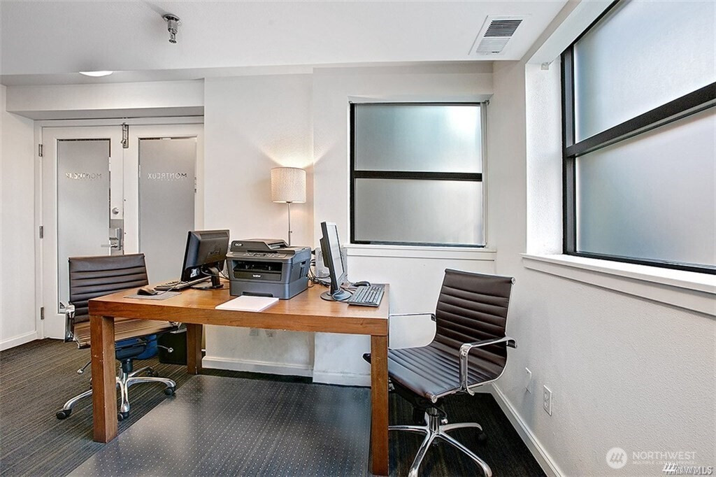 425 Vine Street, Seattle, WA 98121