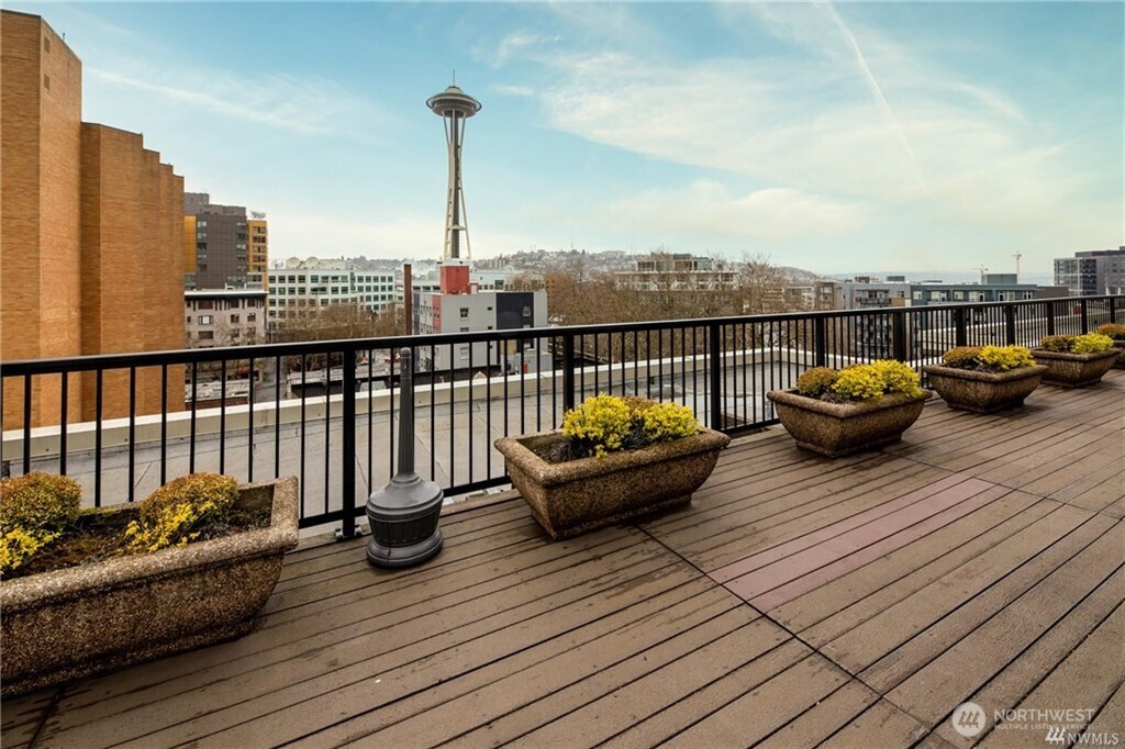 425 Vine Street, Seattle, WA 98121