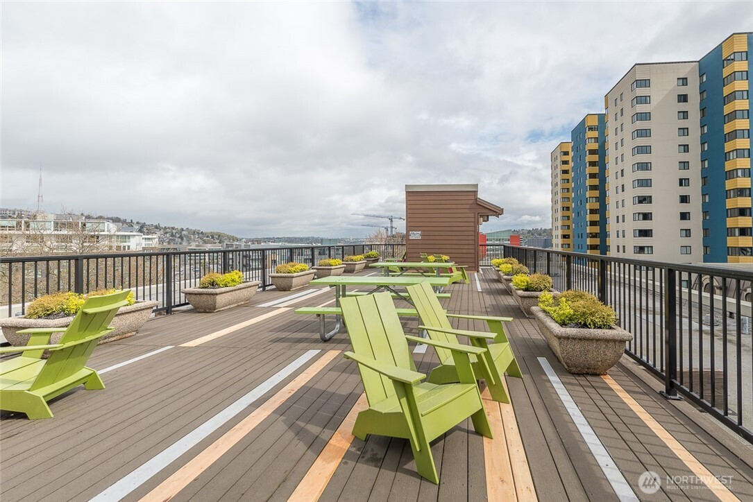 425 Vine Street, Seattle, WA 98121