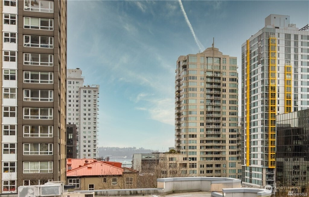 425 Vine Street, Seattle, WA 98121