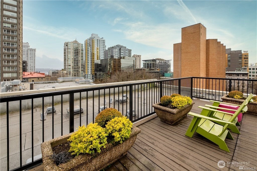 425 Vine Street, Seattle, WA 98121