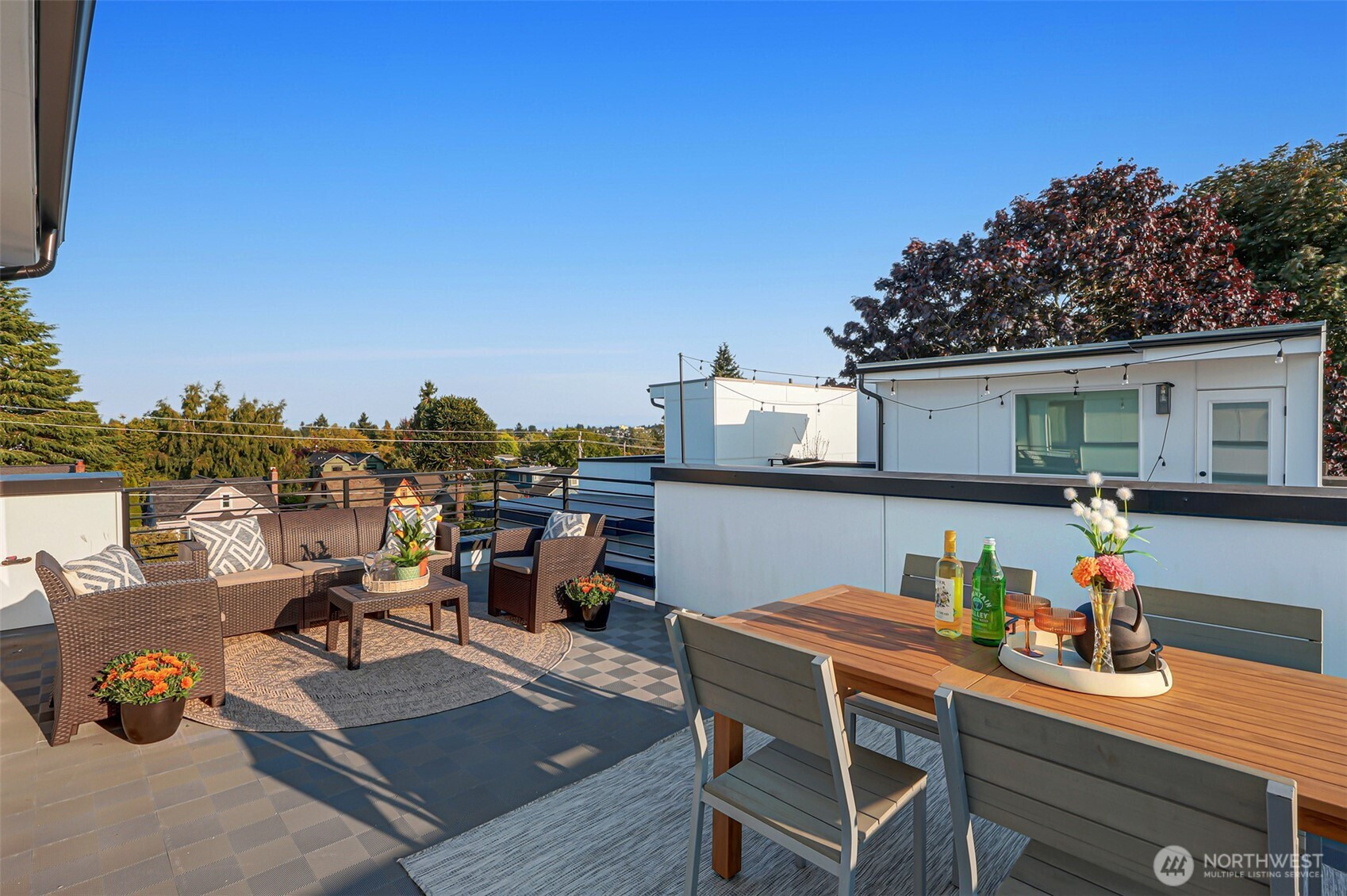 7721 Mary Avenue NW, Seattle, WA 98117