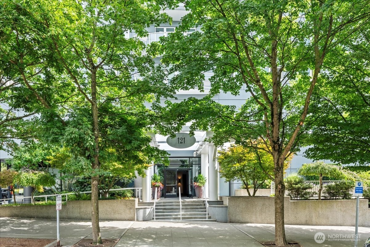 121 Vine Street, Seattle, WA 98121