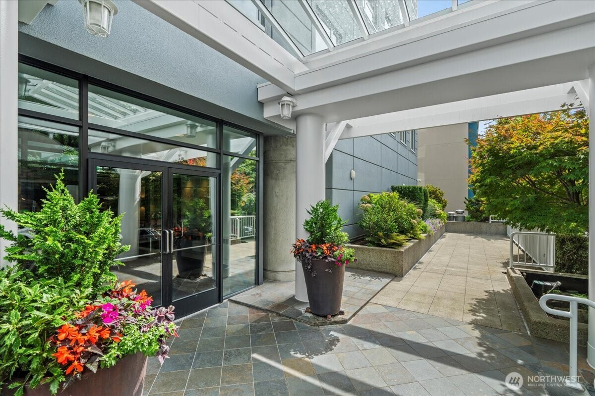 121 Vine Street, Seattle, WA 98121