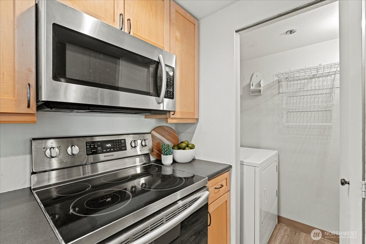 121 Vine Street, Seattle, WA 98121