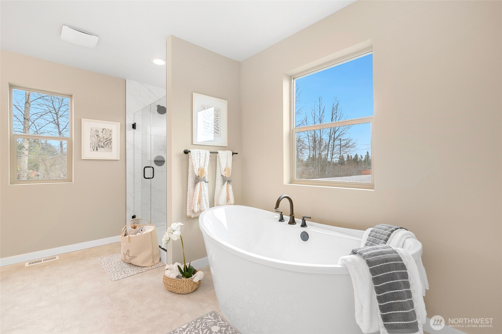 13329 SE 238th Place, Kent, WA 98042