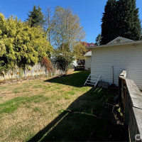 10019 Interlake Avenue N, Seattle, WA 98133