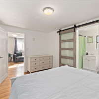 10019 Interlake Avenue N, Seattle, WA 98133