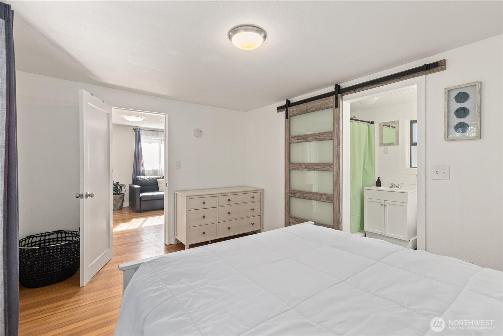 10019 Interlake Avenue N, Seattle, WA 98133