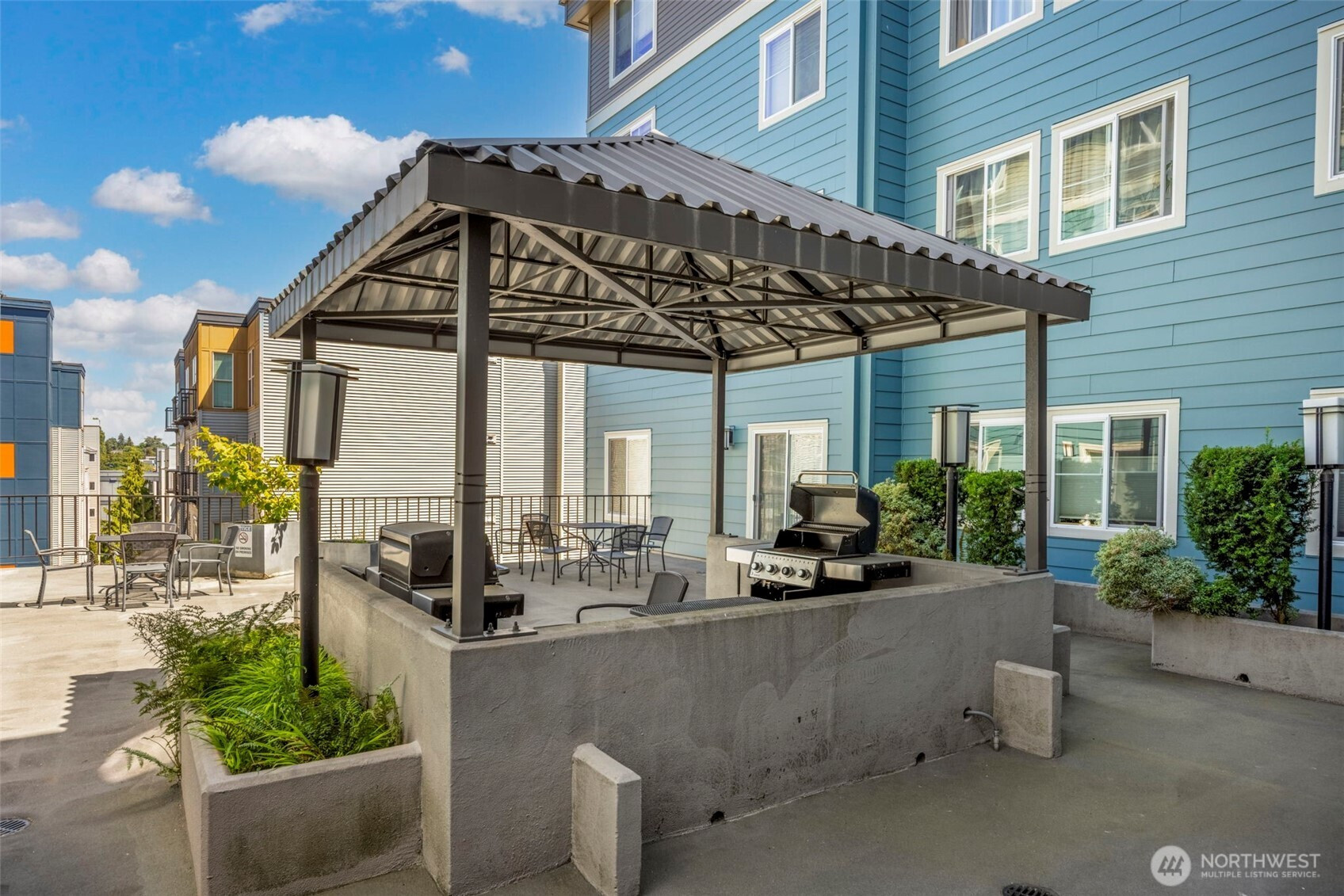 300 10th Avenue, Seattle, WA 98122