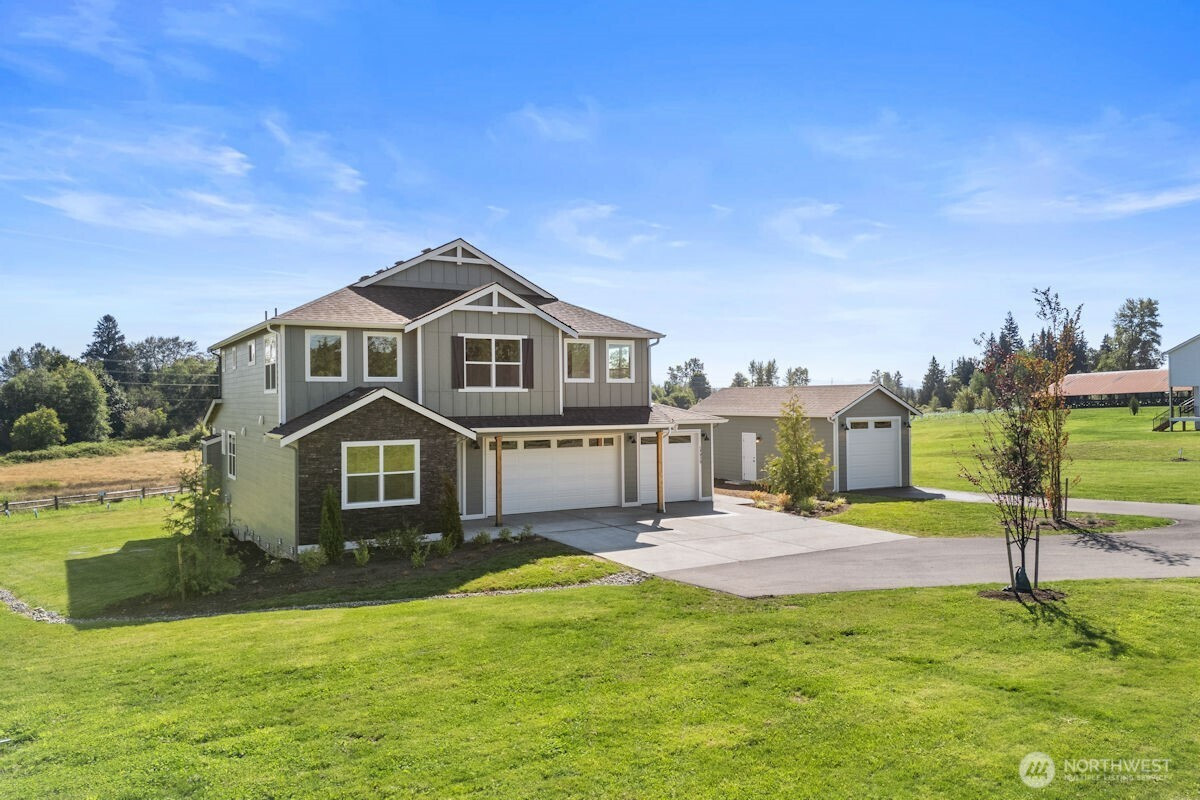 17915 11TH Avenue NE, Arlington, WA 98223