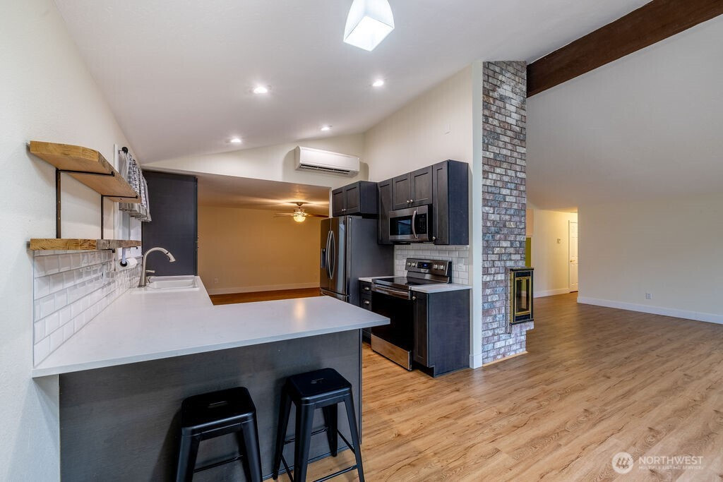 53 Twin Firs Estate Drive, Port Angeles, WA 98362