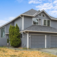 2826 NE 8th Street, Renton, WA 98056